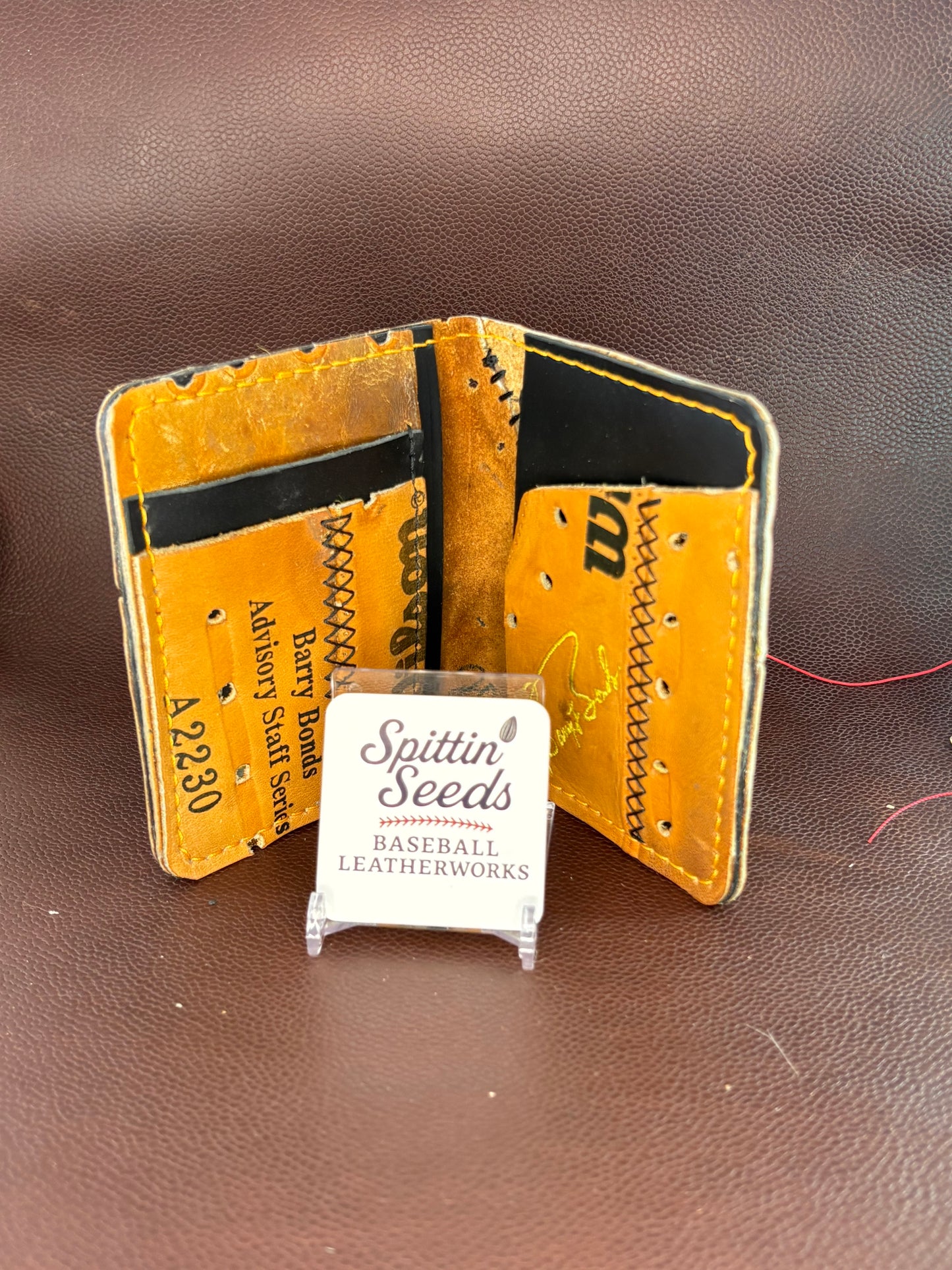 Bifold Wilson Baseball Card Wallet – Hand‑Stitched from a vintage Barry Bonds Baseball Glove